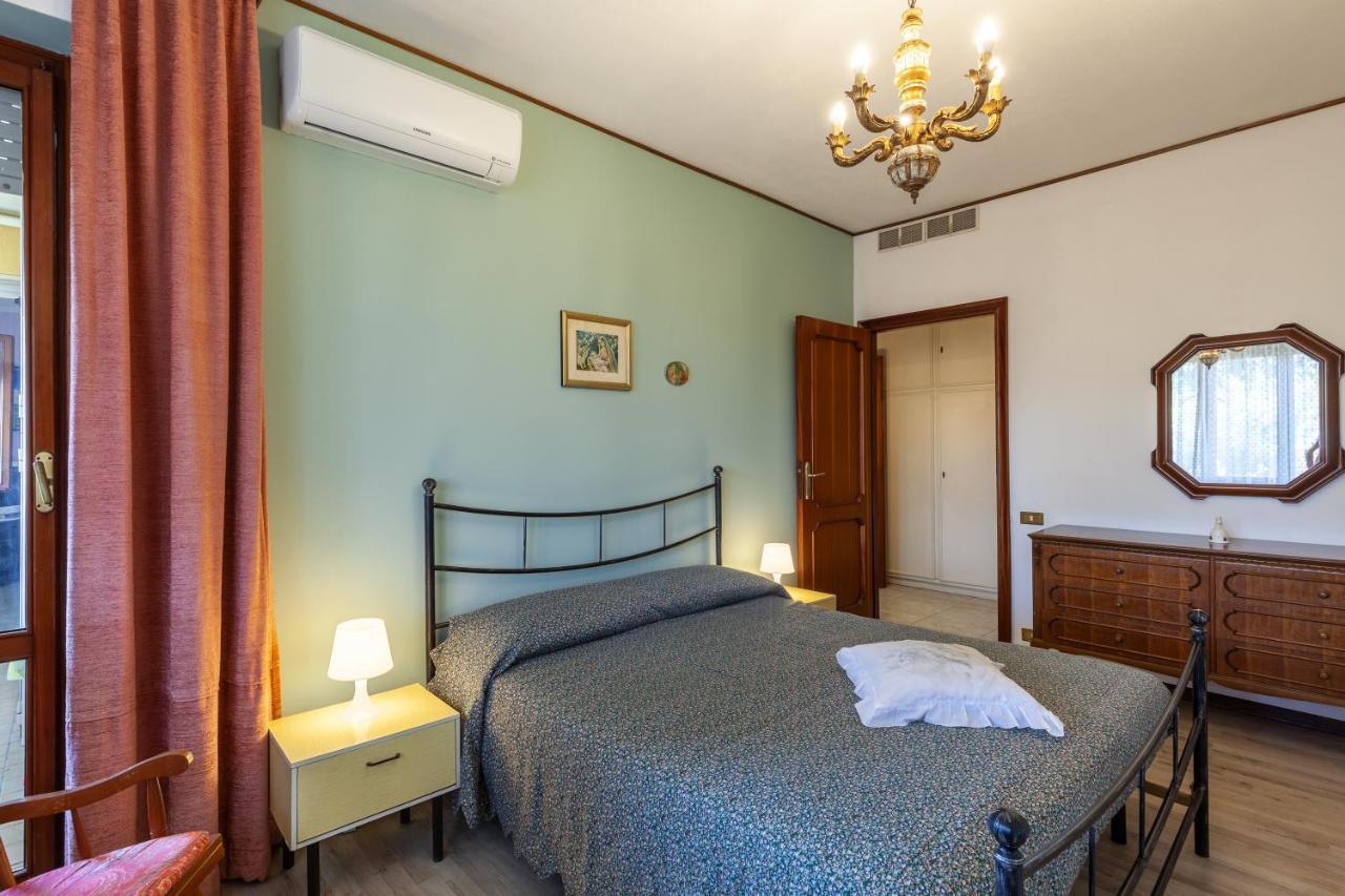 マッサCasa Cesarinaアパートメント エクステリア 写真